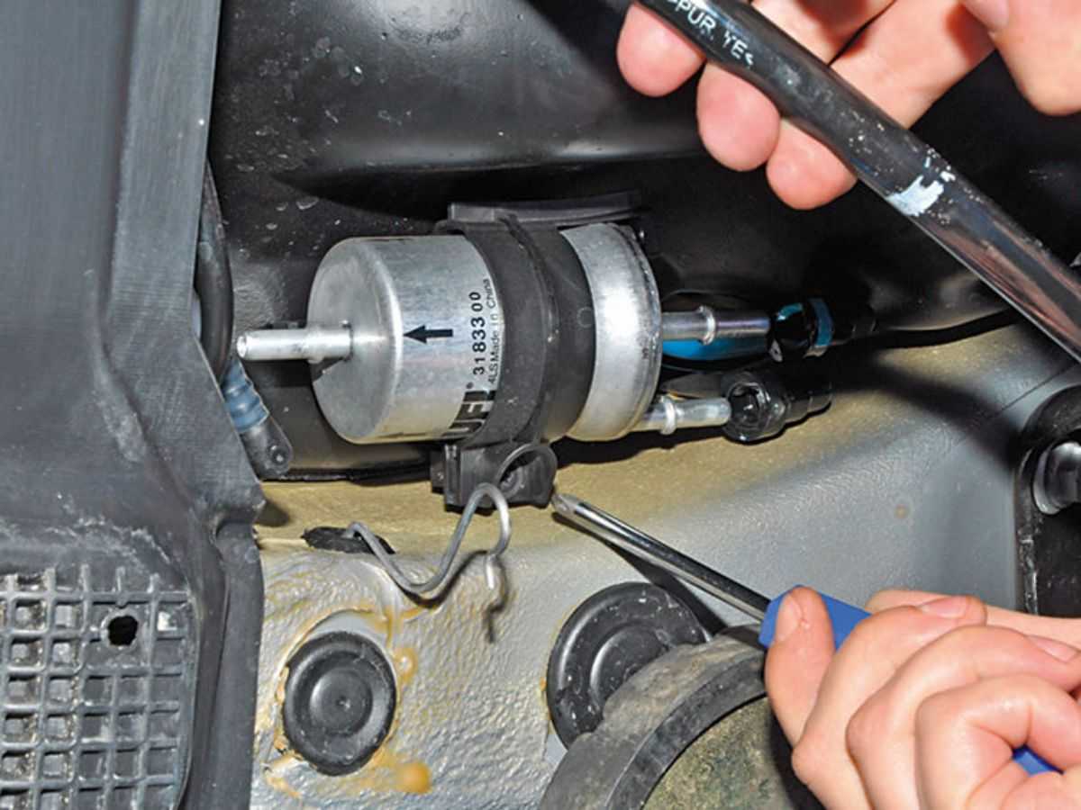 Замена топливного фильтра на лада «гранта»