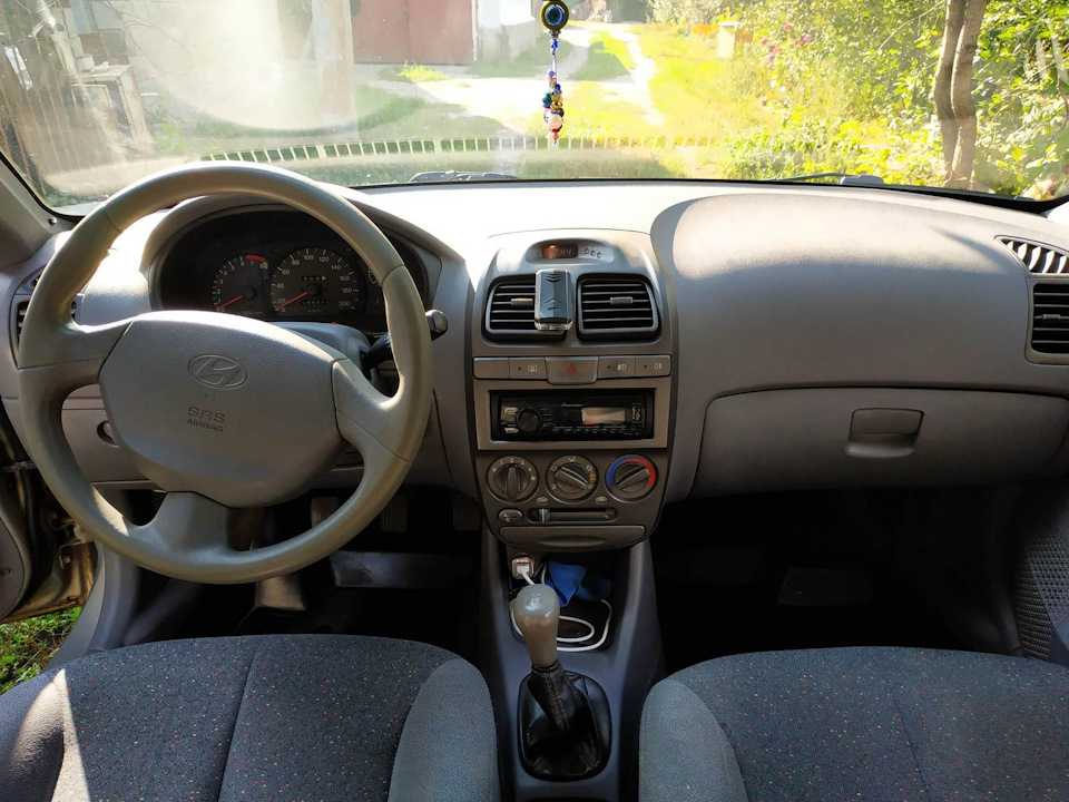 Hyundai accent 2017