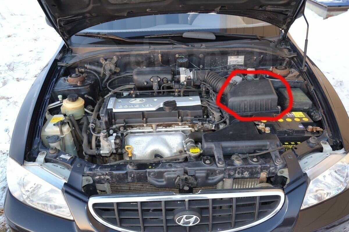 Замена воздушного фильтра hyundai accent (хендай акцент) своими руками