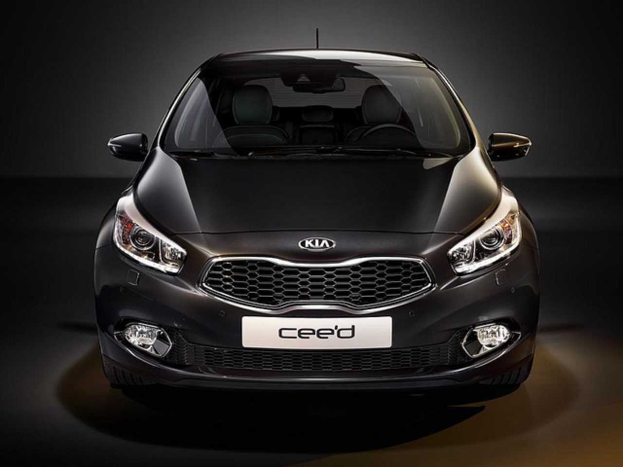 Лучший подержанный хэтчбек - kia ceed второго поколения