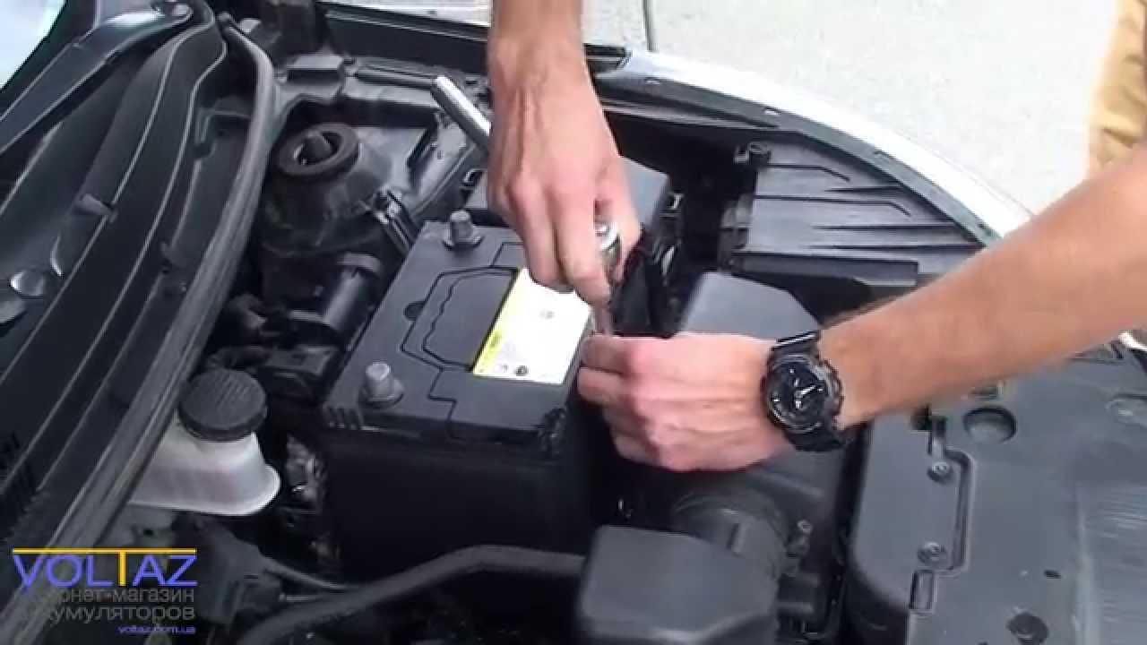 Как поменять батарейку в ключе kia