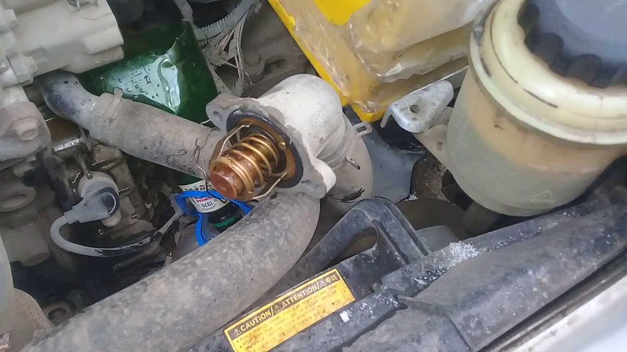 Описание технологического процесса смены термостата на Шевроле Авео T250 Тонкости и нюансы проводимого процесса Описание детали Видео и фотоматериал