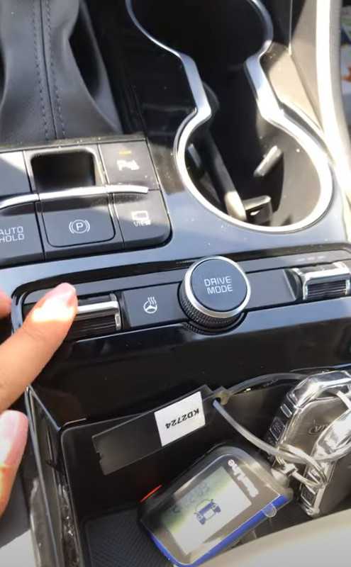 Как открыть заднюю крышку kia sportage: подробная инструкция