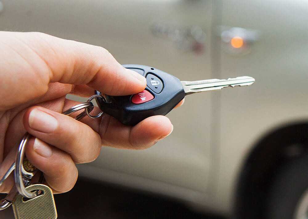 Как запустить автомобиль на механике с помощью ключа