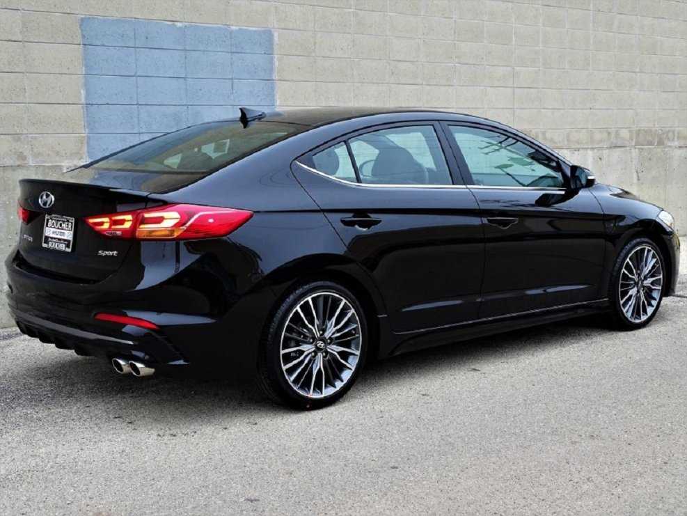 Описание разболтовки колёс на Hyundai Elantra Возможные варианты установки дисков Рекомендации автолюбиелю в подборе шин и дисков