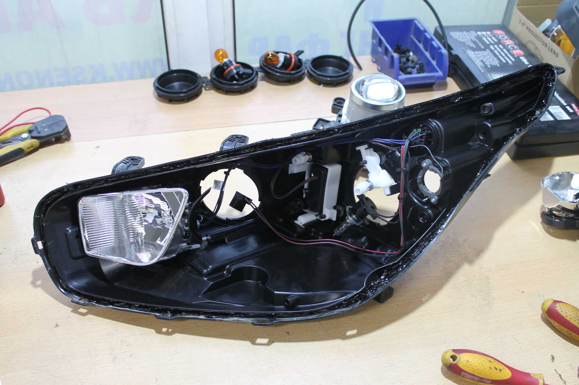 Регулировка фар киа сид, замена снятие оптики kia ceed jd, как снять фару