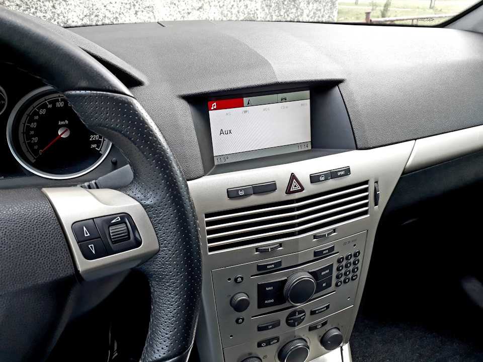 Как настроить aux в opel astra
