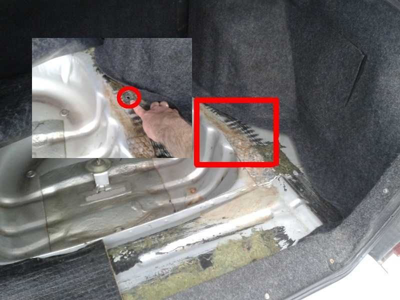 Что делать, если течет вода в хендай акцент