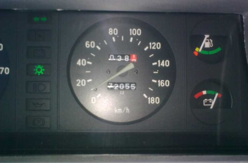 Как подключен датчик уровня топлива автомобиля ваз 2107?