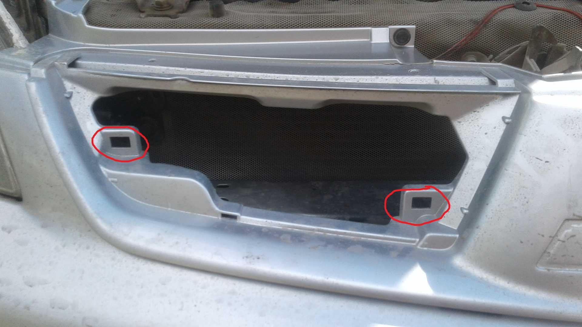 Бампер на mitsubishi lancer 9